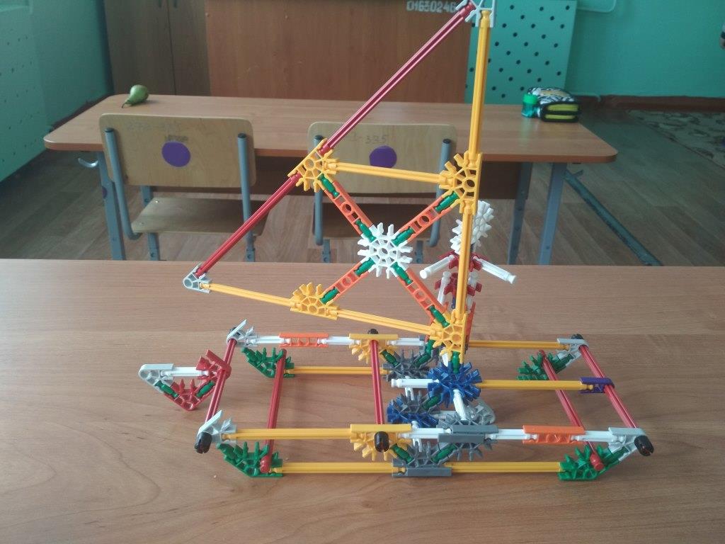 Юные инженеры.